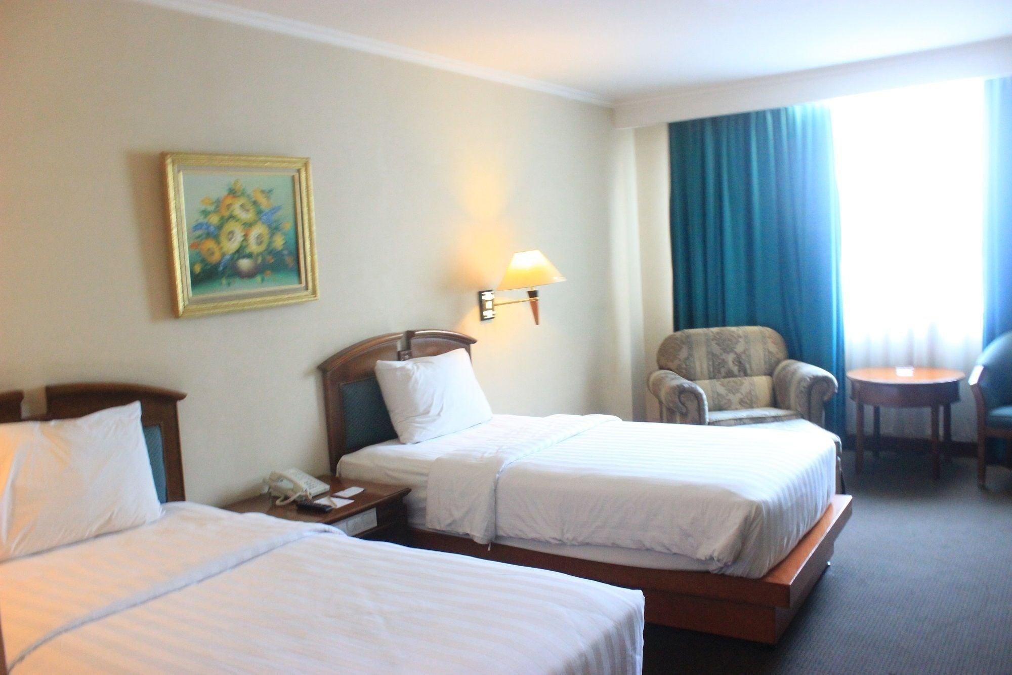 Grand Arkenso Park View Hotel Semarang Kültér fotó