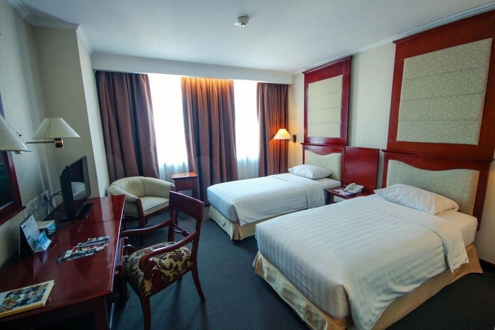 Grand Arkenso Park View Hotel Semarang Kültér fotó