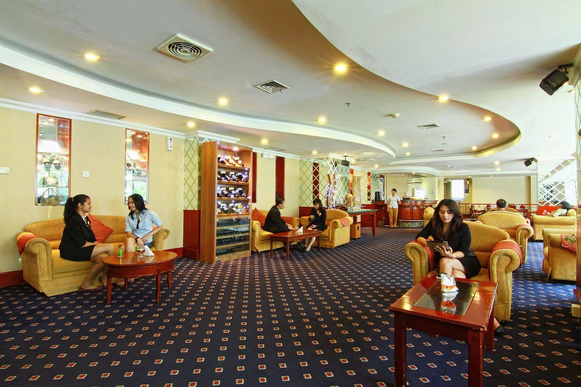 Grand Arkenso Park View Hotel Semarang Kültér fotó