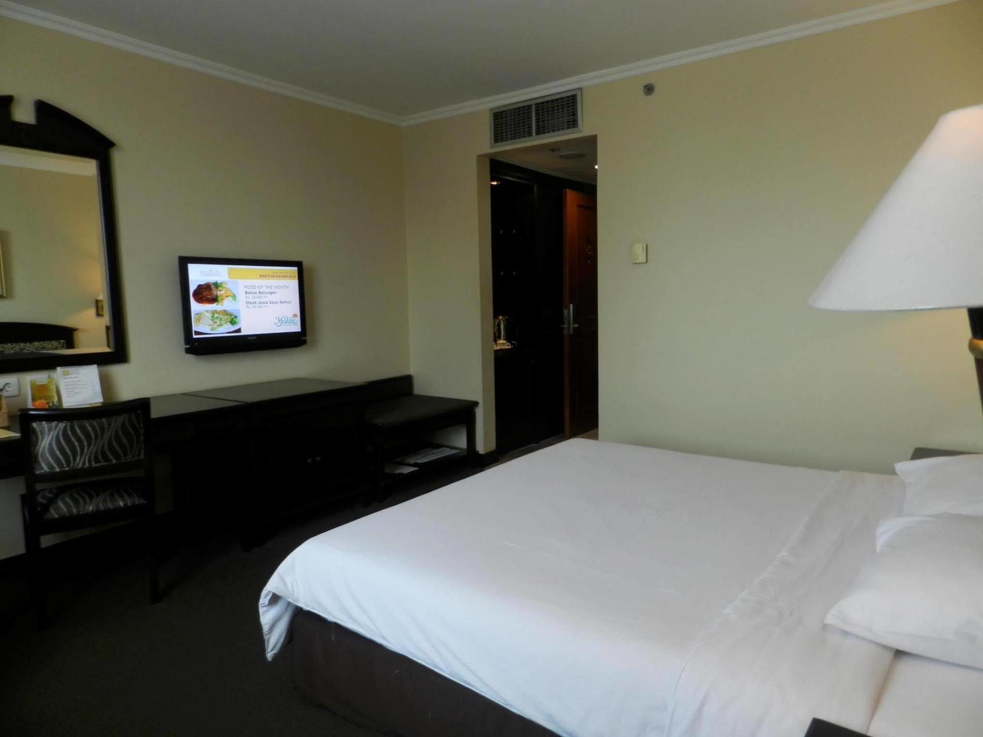 Grand Arkenso Park View Hotel Semarang Kültér fotó