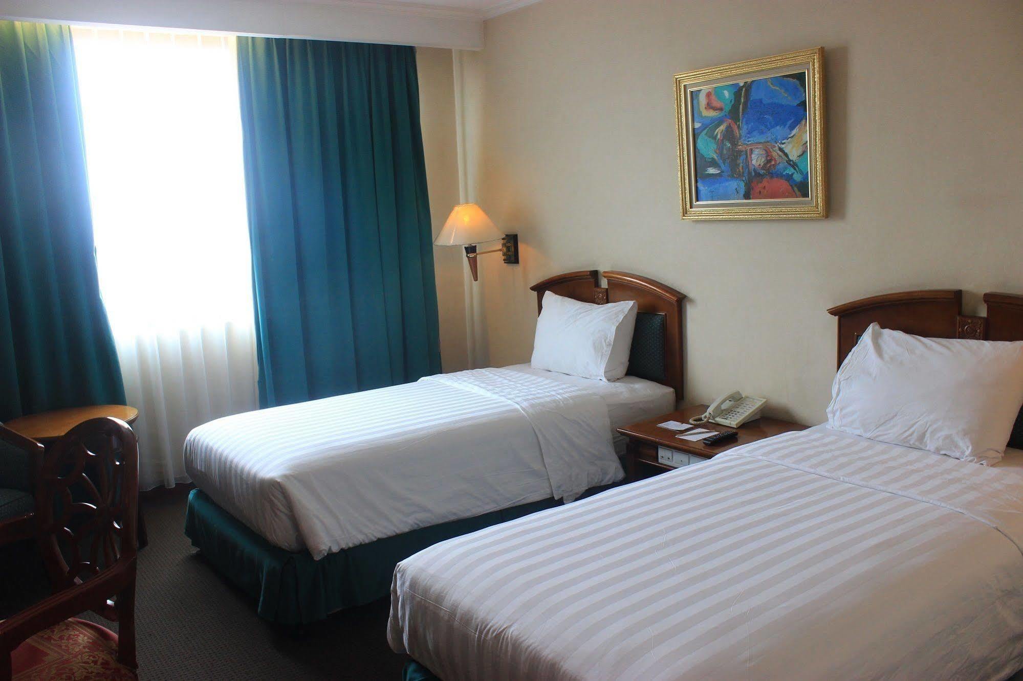 Grand Arkenso Park View Hotel Semarang Kültér fotó