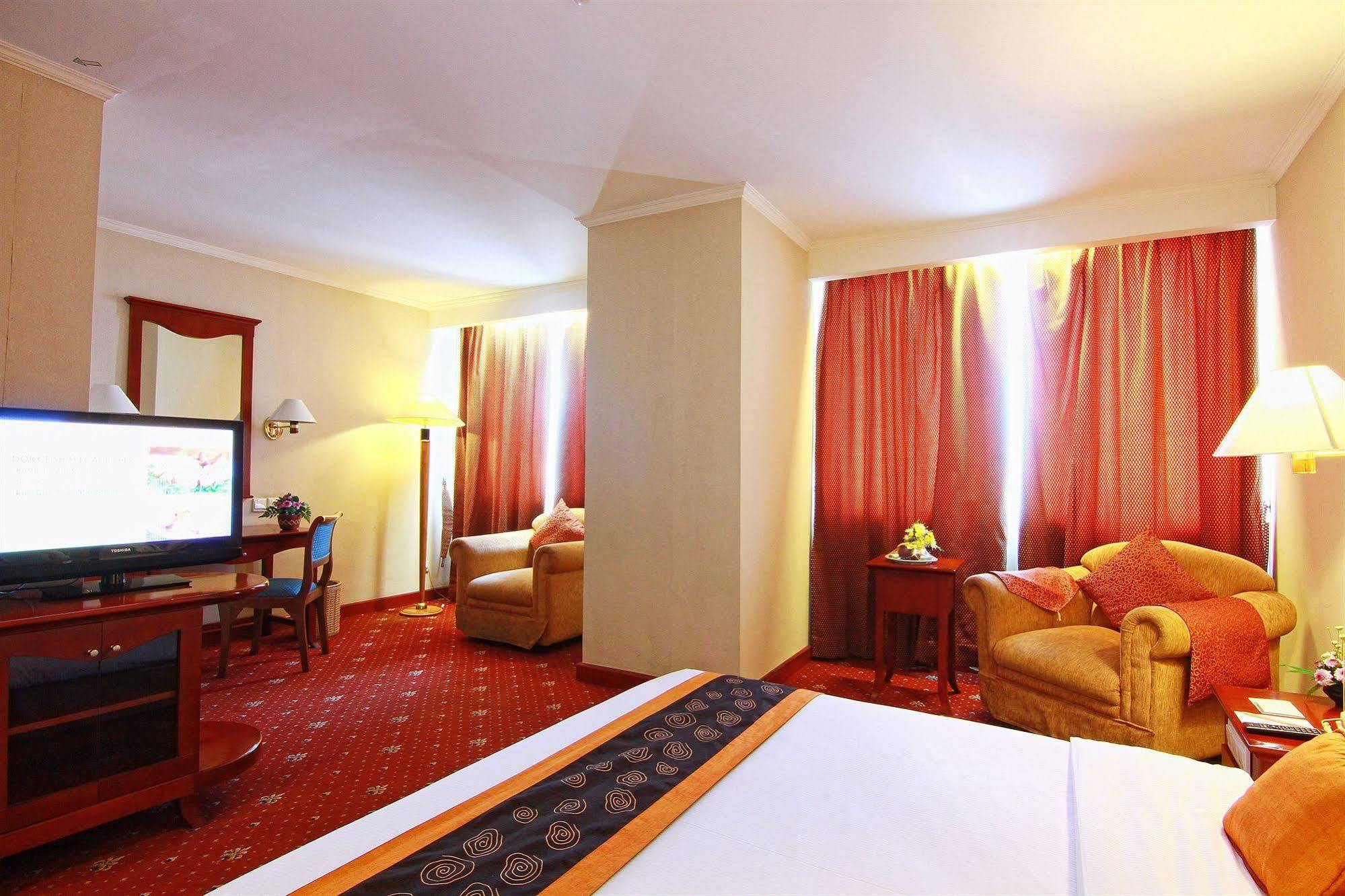 Grand Arkenso Park View Hotel Semarang Kültér fotó